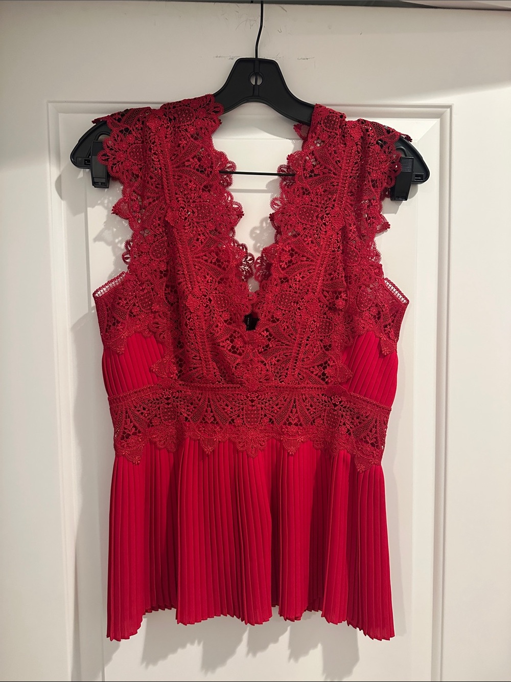 Yigal Azrouel Red Crochet Lace Pleated Women’s Top, US4